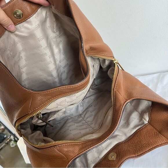 MICHAEL KORS Acorn Shoulder Bag Lillie Fulton Tote Raven Ciara Leather - Picture 13 of 14